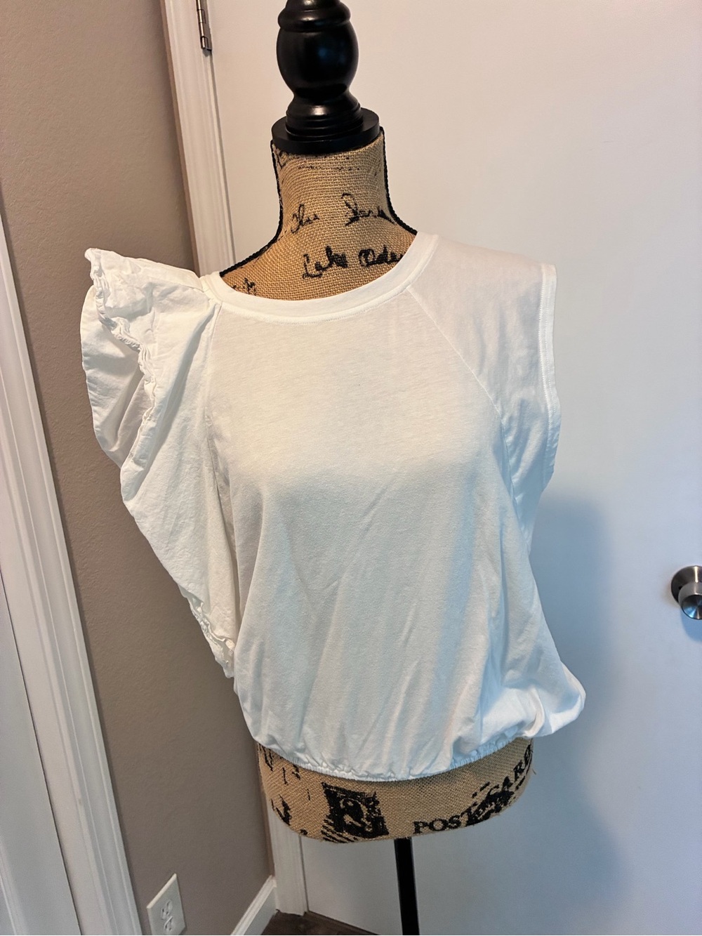 White One-Shoulder Ruffle Tank Top - Casual Women's Tee